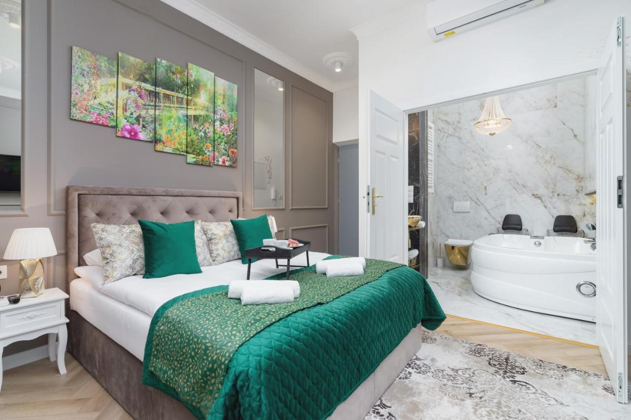 Kazimierz Studio With Jacuzzi By Renters Prestige Cracóvia Exterior foto